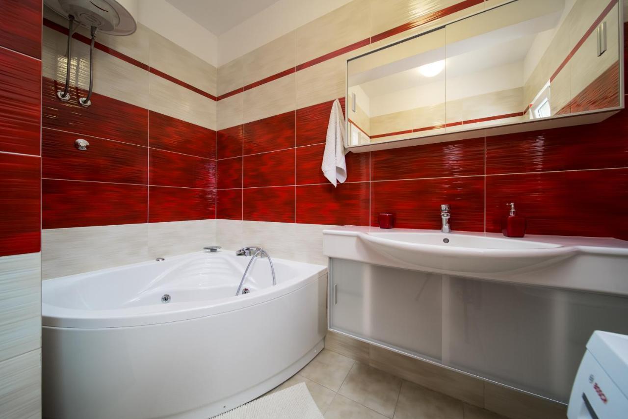 Apartment Toma Podstrana Kültér fotó